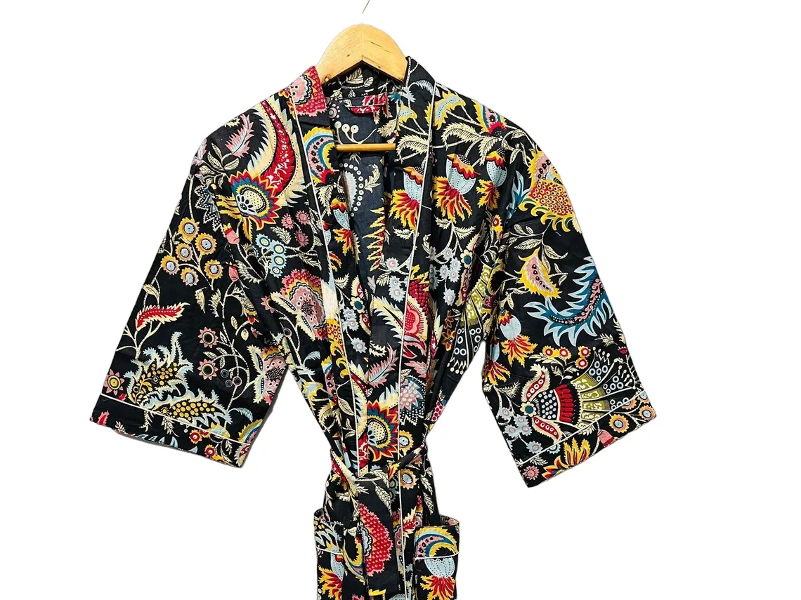 BLACK FLORAL PRINT - KIMONO ROBE
