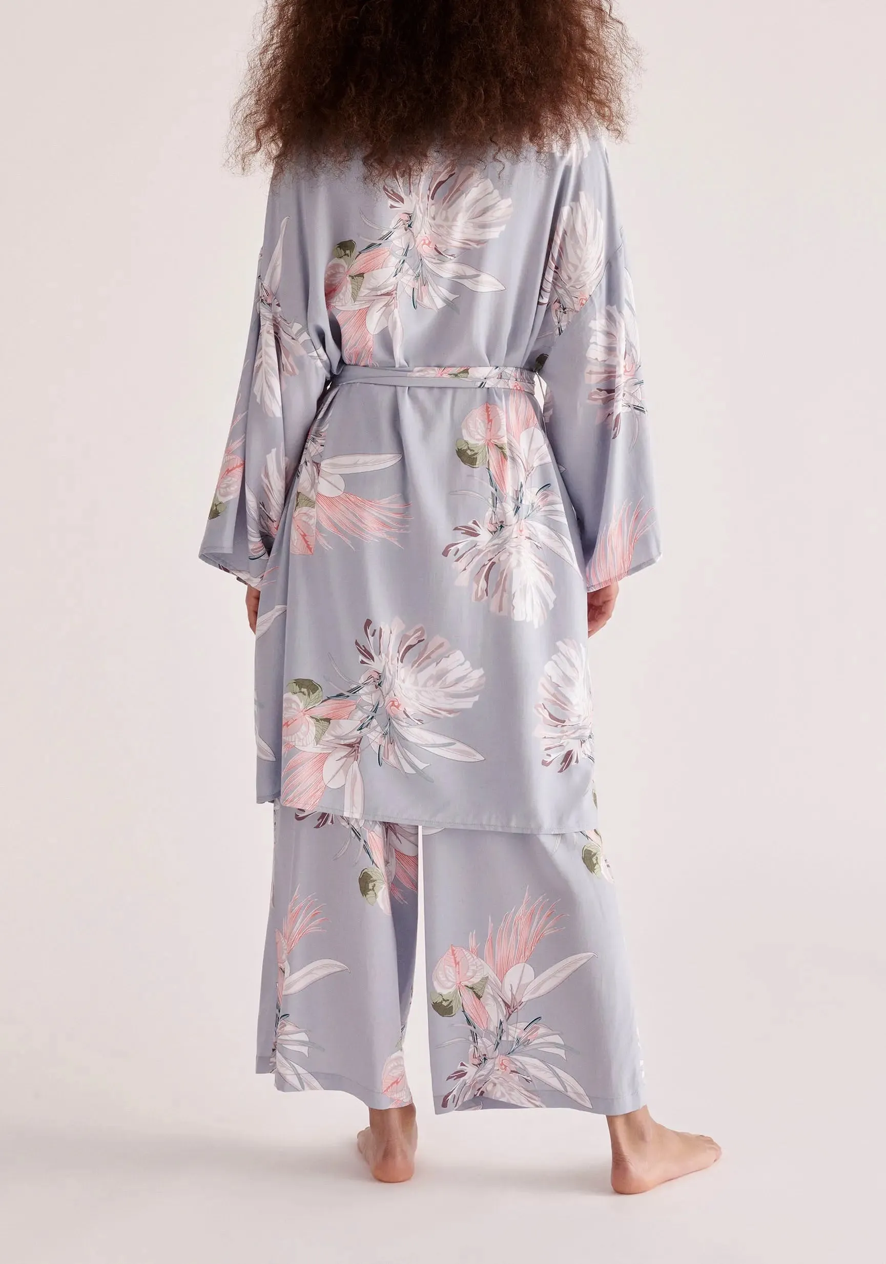 Light Blue, Pink and White Floral Kimono Robe
