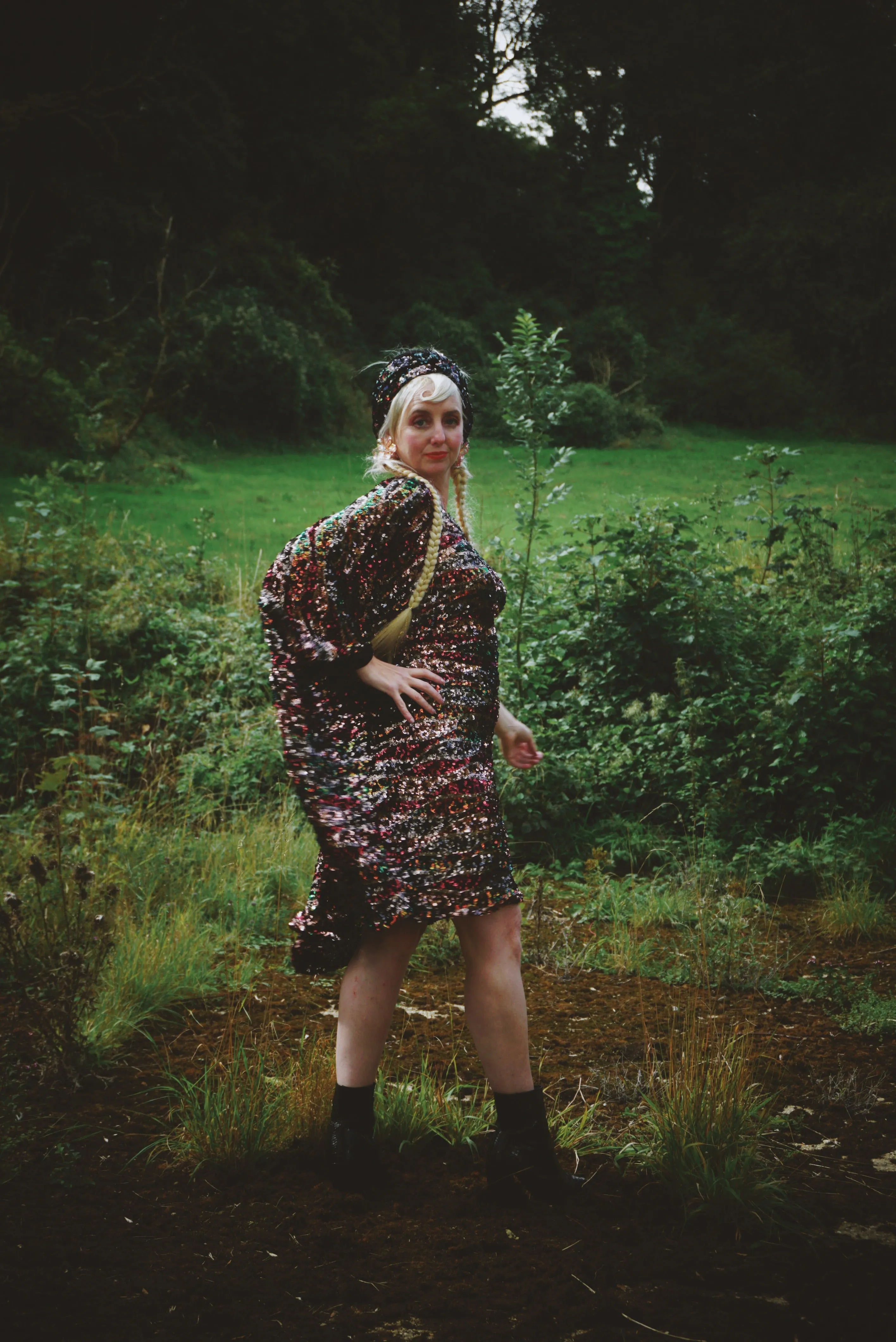 Sequin Mesh Autmnal Bronzes, Waves Pattern Mini Dress kaftan